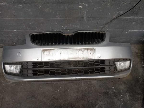  PARE CHOC AVANT SKODA - Vue 1